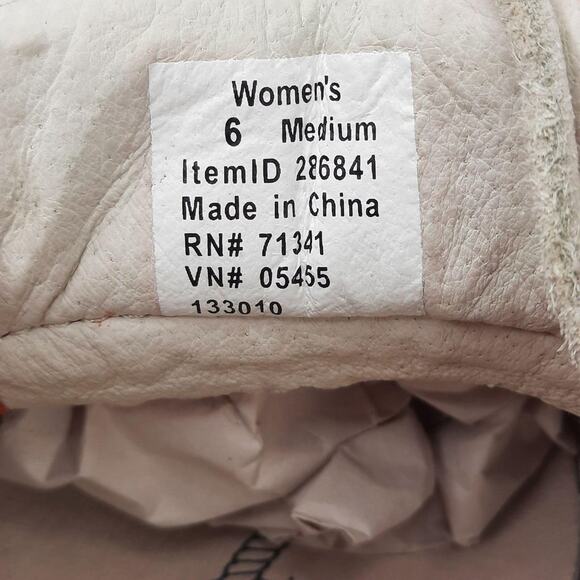 L.L. Bean Leather‎ Loafers Deck Shoes Peach Colored Women's Size 6M - Picture 9 of 10